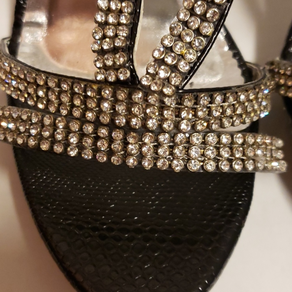 New- Wild Rose Dressing shoes - Picture 3 of 7